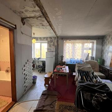 Зарічанська вул., 16