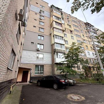 Героїв просп., 9