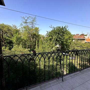 Піскова вул., 40