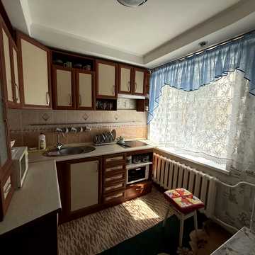 Олександра Довгача вул. (Стаханівців), 7