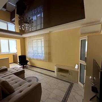 Євгена Коновальця вул., 124А