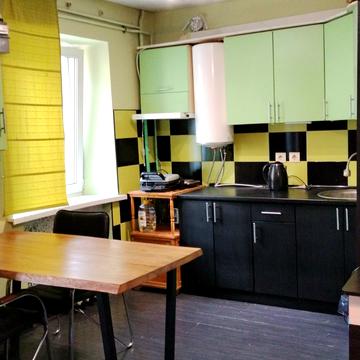 Валерія Лобановського просп. (Червонозоряний), 35