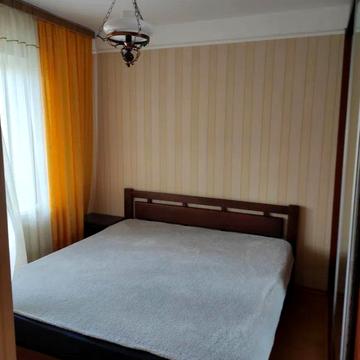 Васильківська вул., 8