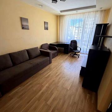 Дмитра Климпуша вул., 5