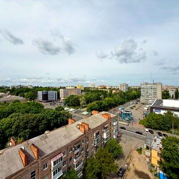 Київська вул., (Будинок)
