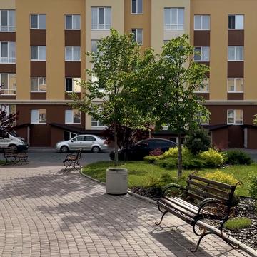 Воронківська вул., 5