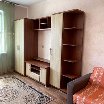 Милославська вул., 16