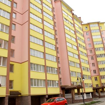 Тролейбусна вул., 24