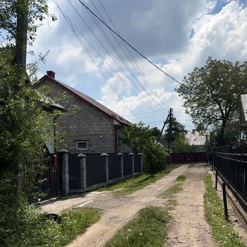 Садівницька вул., 38