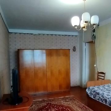 Нескорених вул., 48