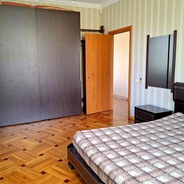 Шота Руставелі вул., 26