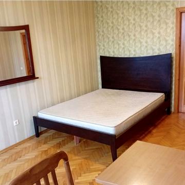 Верховинна вул., 37