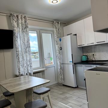 Автозаводська вул., 79
