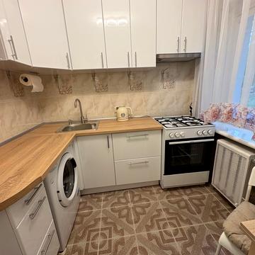 Петра Ніщинського вул., 12 к1