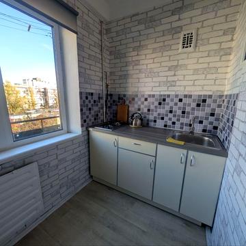 Богатирська вул., 10