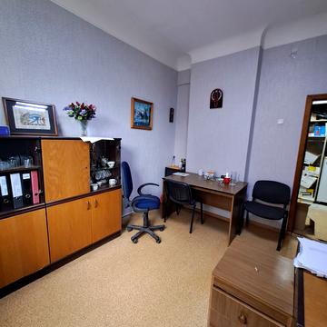 Університетський просп. (Гагаріна), 51