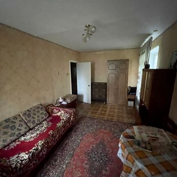 Князя Володимира Великого просп., 130/2