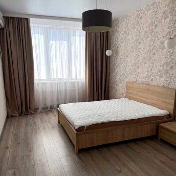 Незалежності вул., 10