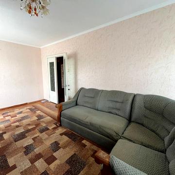 Коновальця вул., 18
