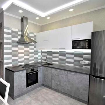 Михайлівська вул., (Будинок 1)