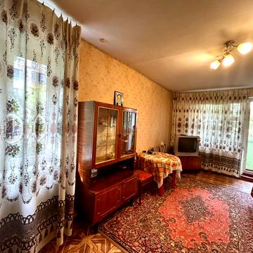 Князя Володимира Великого просп., 130