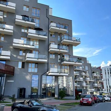 Малоголосківська вул., 38