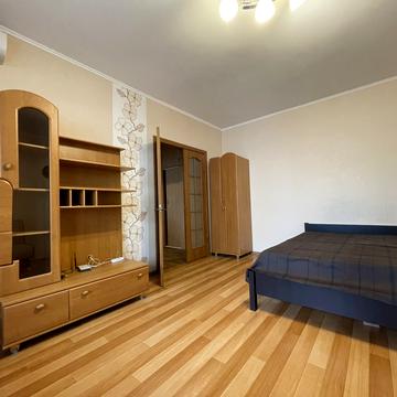 Миколи Бажана просп., 26