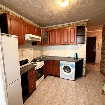 Європейського Союзу просп. (Правди), 70