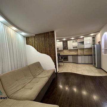 Урлівська вул., 11/44