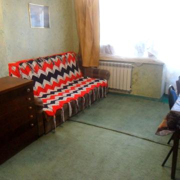 Полюсна вул., 8
