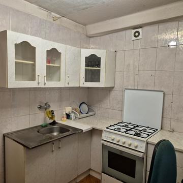 Братиславська вул., 42-А