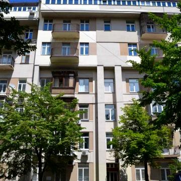Липська вул., 19/7