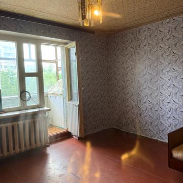Незалежності бульв. (50 років Жовтня), 11