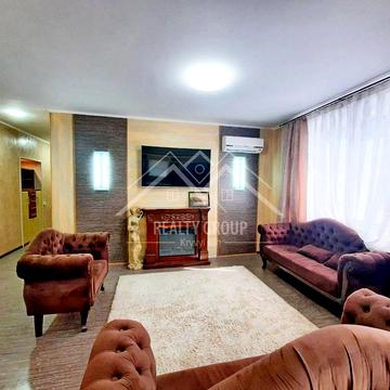 Металургів просп., 12