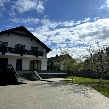 Лісова вул.