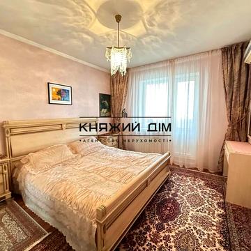 Микільсько-Слобідська вул., 6/2