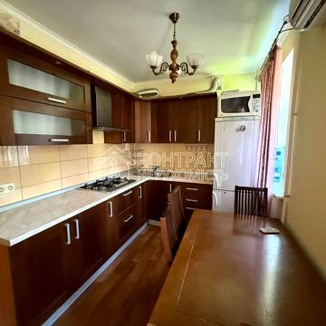 Отакара Яроша вул., 9