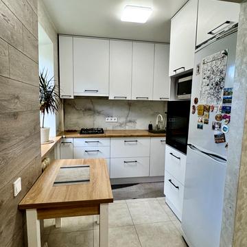 Степана Бандери вул., 55