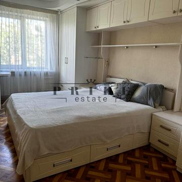 Борщагівська вул., 2