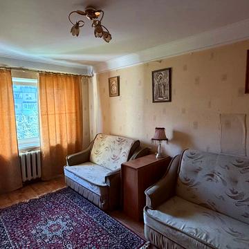 Європейського Союзу просп. (Правди), 80-В