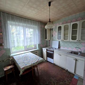 Добровольців пров., 6
