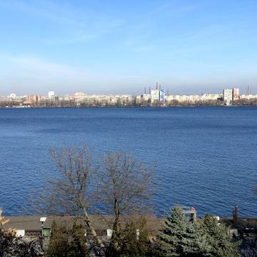 Січеславська Набережна вул., 37
