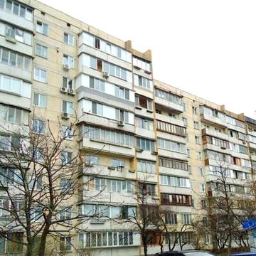 Володимира Івасюка просп. (Героїв Сталінграду), 63