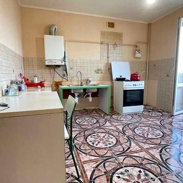 Тролейбусна вул., 26