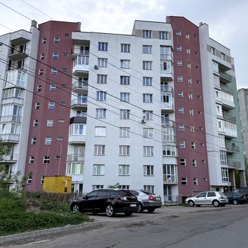 Медової Печери вул. (), 40