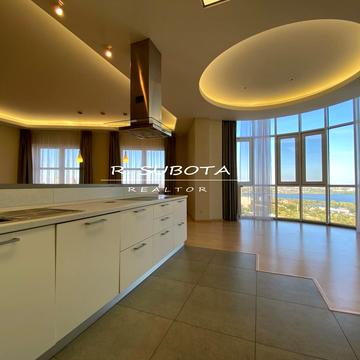Дмитра Яворницького просп. (Карла Маркса), 5
