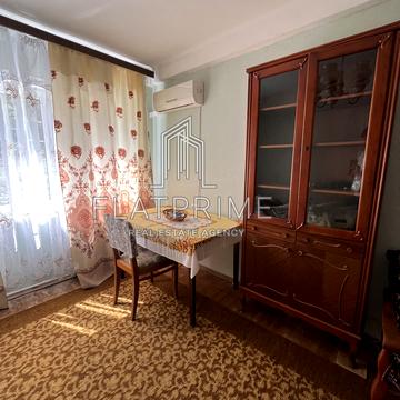 Верховної Ради бульв., 25-А