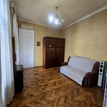 Грецька вул., 12