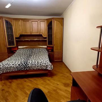 Вишняківська вул., 7-Б