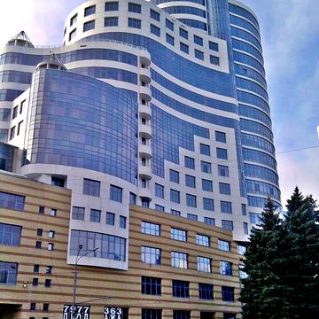 Дмитра Яворницького просп. (Карла Маркса), 3